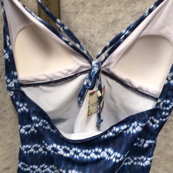 Blue Patterned and Solid Tankini Tops NWT - Picture 6 of 6